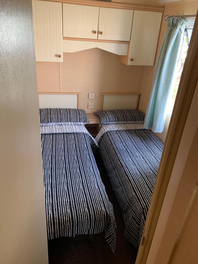 1 Martello 8 Berth With Pools Campsite *